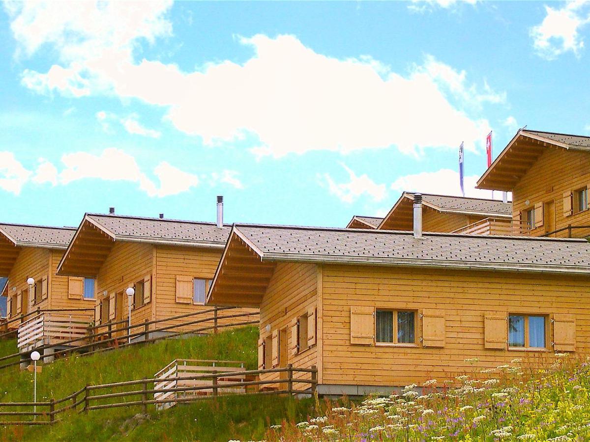 Holiday Home Komfort Aclas Maiensaess Resort-1 By Interhome Urmein Exterior photo