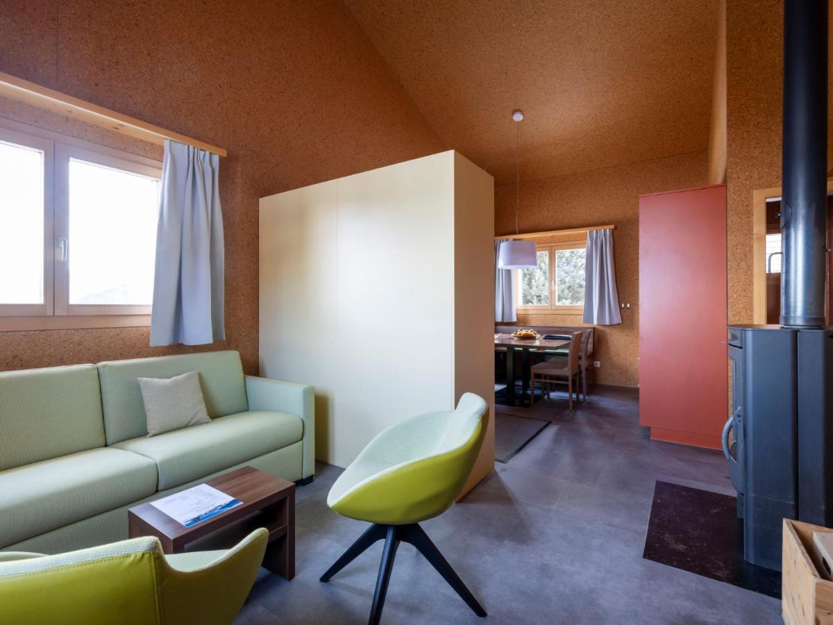 Holiday Home Komfort Aclas Maiensaess Resort-1 By Interhome Urmein Exterior photo