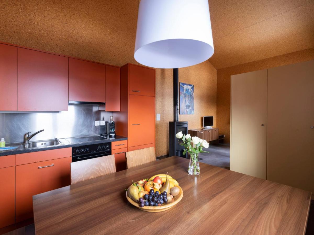 Holiday Home Komfort Aclas Maiensaess Resort-1 By Interhome Urmein Exterior photo